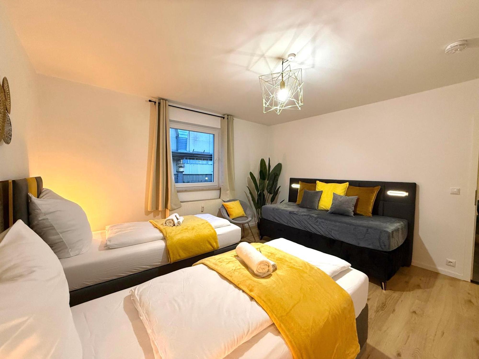 Yay - 65M2 Apartment Am Bahnhof - Smart Tv - Internet - Kaffee - Waschmaschine - Trockner 뮬도르프 외부 사진
