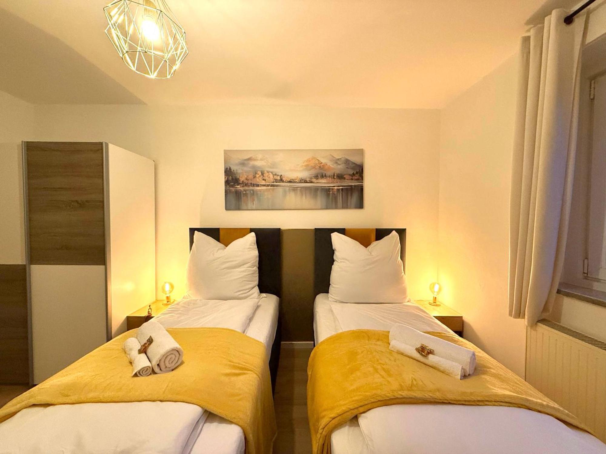 Yay - 65M2 Apartment Am Bahnhof - Smart Tv - Internet - Kaffee - Waschmaschine - Trockner 뮬도르프 외부 사진