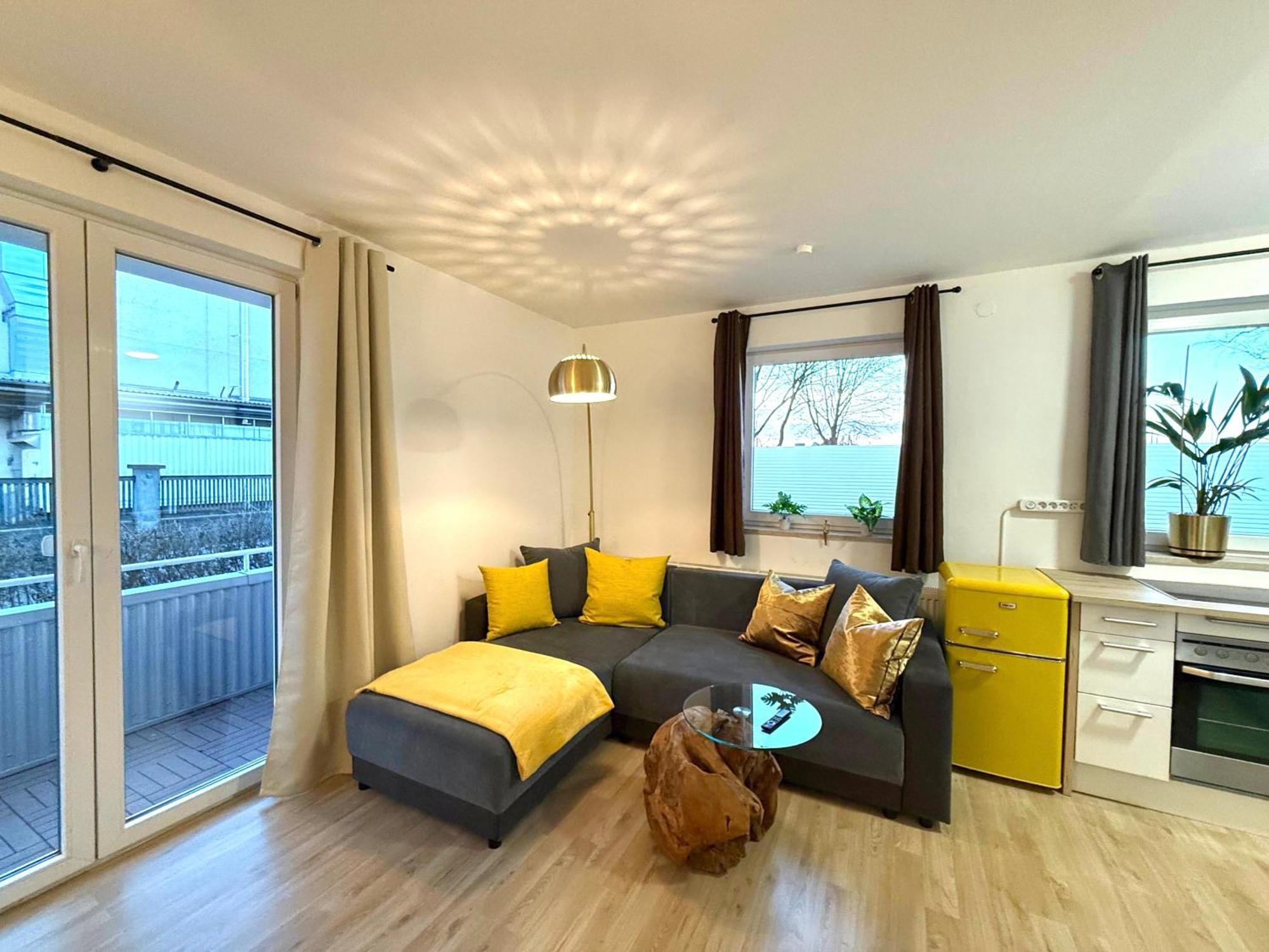 Yay - 65M2 Apartment Am Bahnhof - Smart Tv - Internet - Kaffee - Waschmaschine - Trockner 뮬도르프 외부 사진